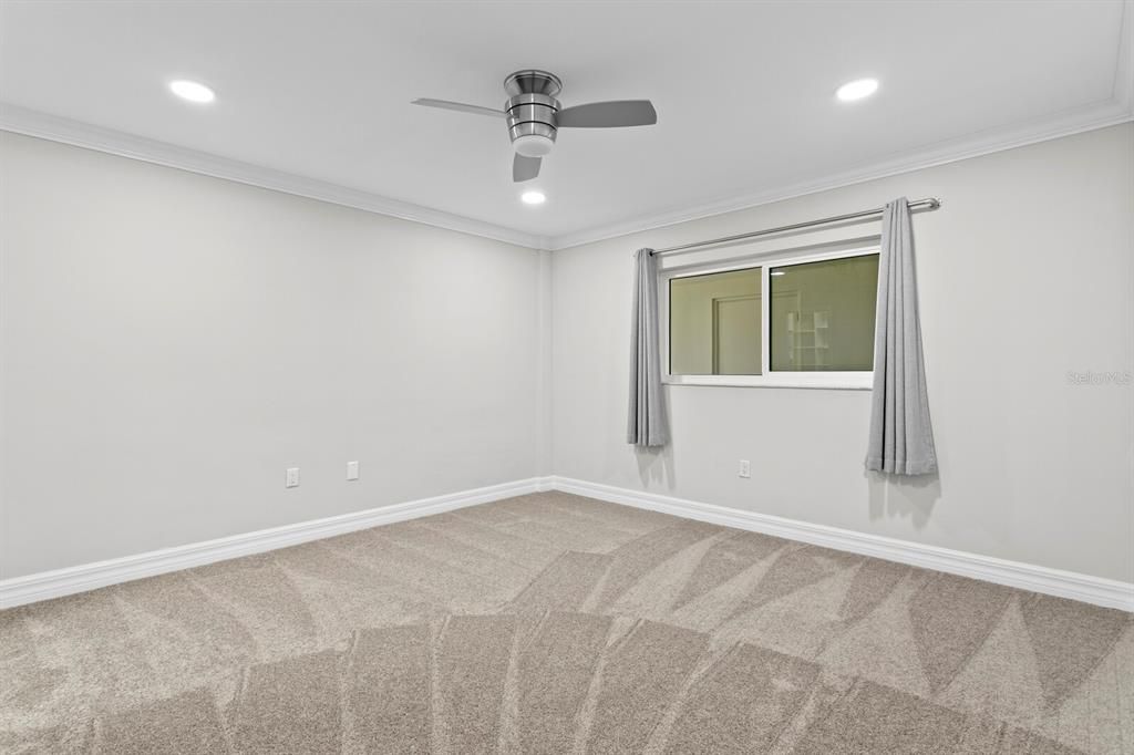 Active With Contract: $5,000 (3 beds, 2 baths, 2000 Square Feet)