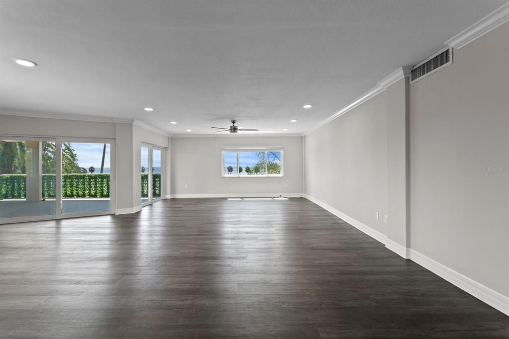 Active With Contract: $5,000 (3 beds, 2 baths, 2000 Square Feet)