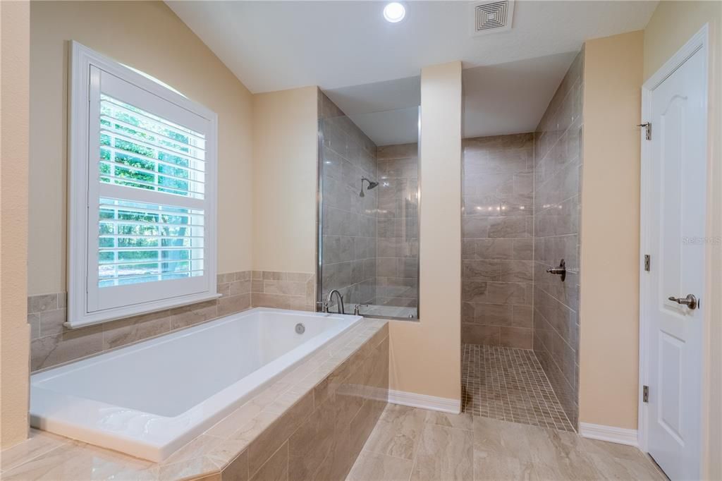 En Venta: $499,000 (3 camas, 2 baños, 2073 Pies cuadrados)