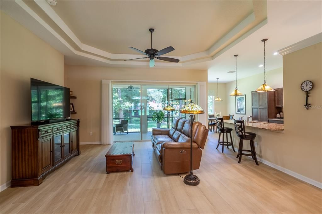 En Venta: $499,000 (3 camas, 2 baños, 2073 Pies cuadrados)