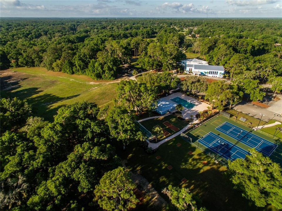 En Venta: $499,000 (3 camas, 2 baños, 2073 Pies cuadrados)