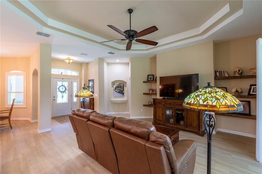 En Venta: $499,000 (3 camas, 2 baños, 2073 Pies cuadrados)