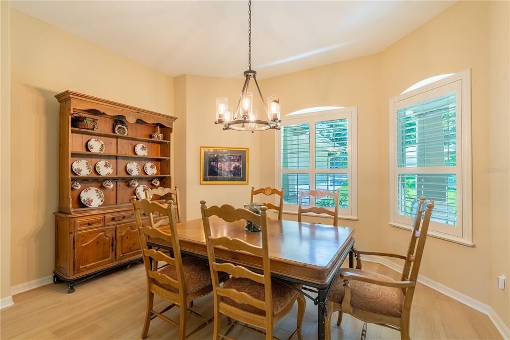 En Venta: $499,000 (3 camas, 2 baños, 2073 Pies cuadrados)