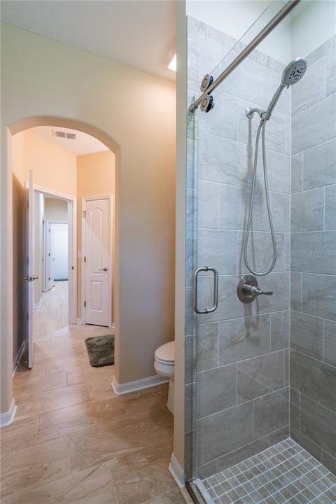 En Venta: $499,000 (3 camas, 2 baños, 2073 Pies cuadrados)