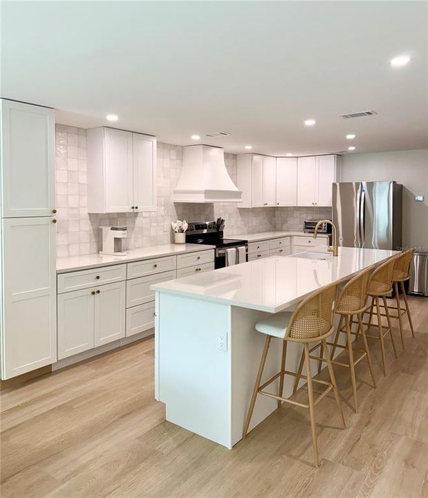 For Rent: $12,000 (3 beds, 2 baths, 1948 Square Feet)