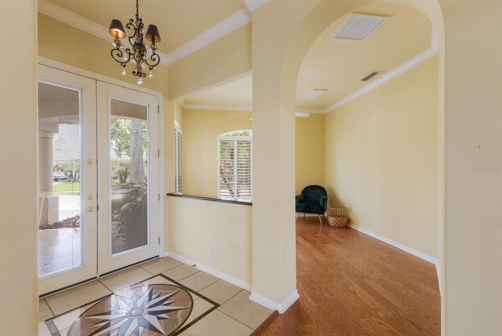 Active With Contract: $869,000 (3 beds, 2 baths, 2463 Square Feet)