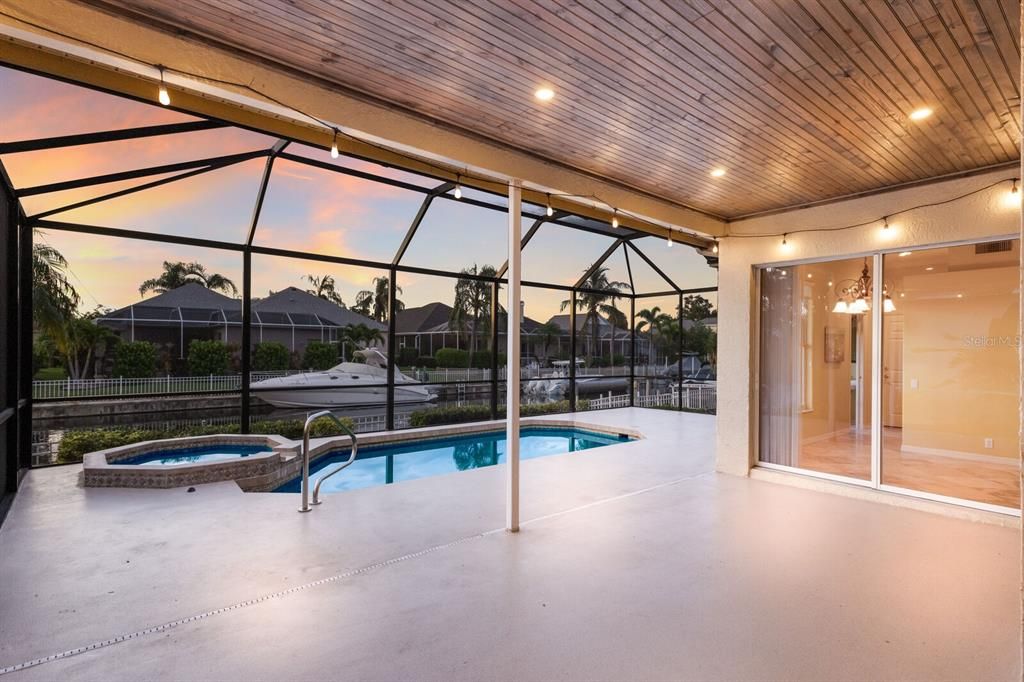 Active With Contract: $869,000 (3 beds, 2 baths, 2463 Square Feet)