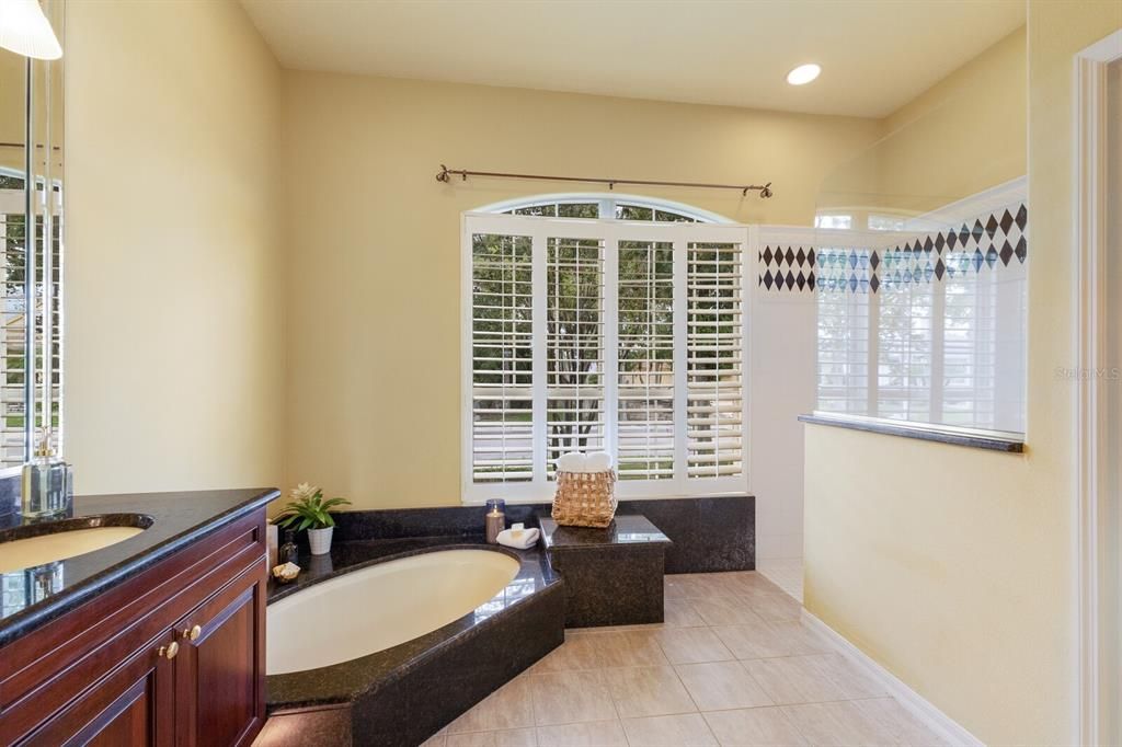 Active With Contract: $869,000 (3 beds, 2 baths, 2463 Square Feet)