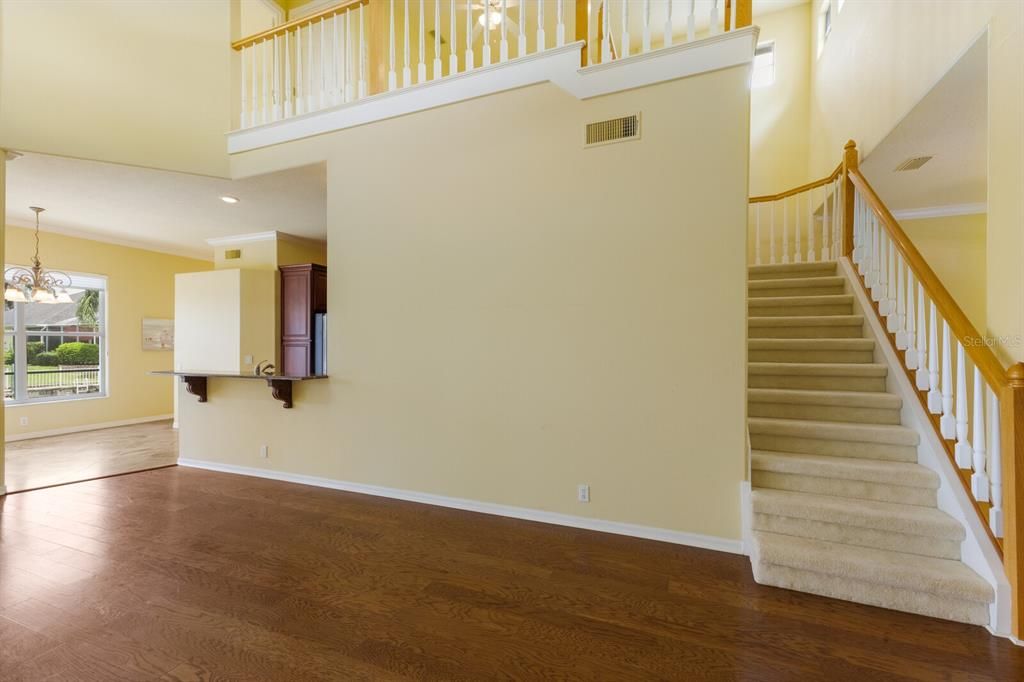 Active With Contract: $869,000 (3 beds, 2 baths, 2463 Square Feet)