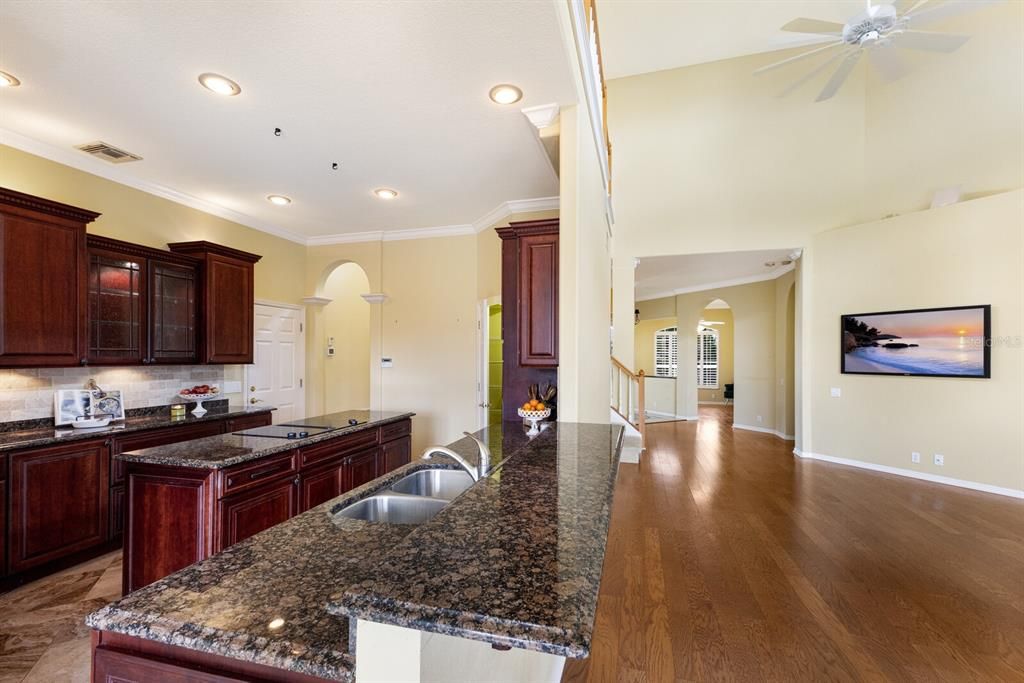 Active With Contract: $869,000 (3 beds, 2 baths, 2463 Square Feet)