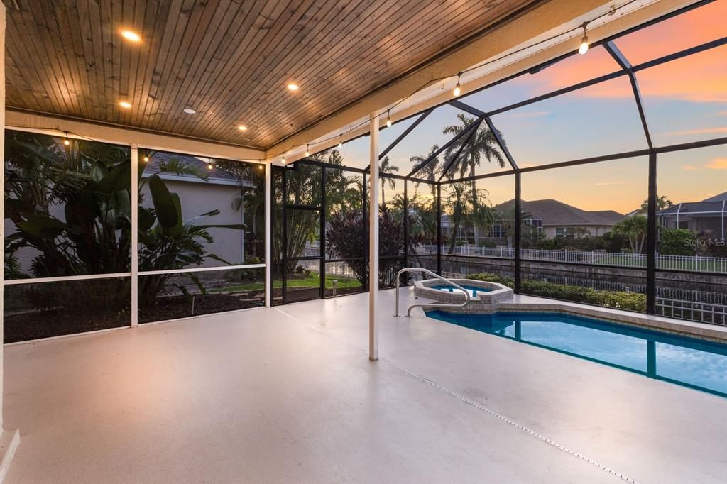 Active With Contract: $869,000 (3 beds, 2 baths, 2463 Square Feet)