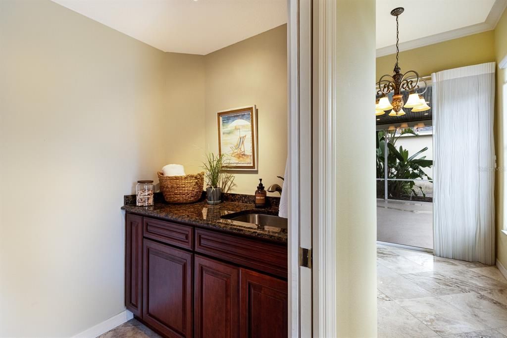 Active With Contract: $869,000 (3 beds, 2 baths, 2463 Square Feet)