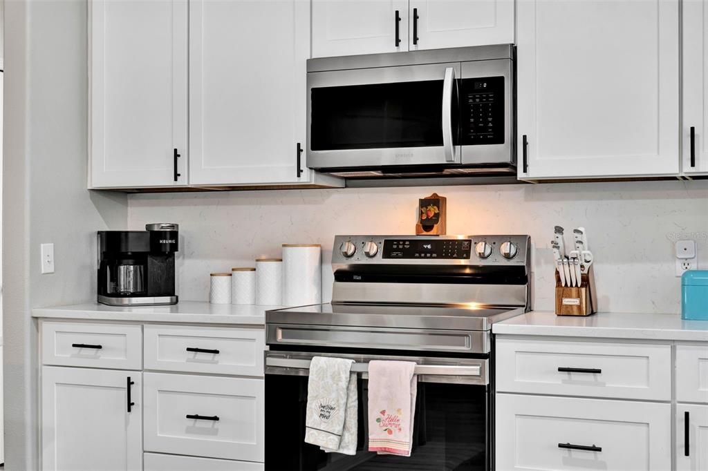 Active With Contract: $450,000 (3 beds, 2 baths, 1745 Square Feet)