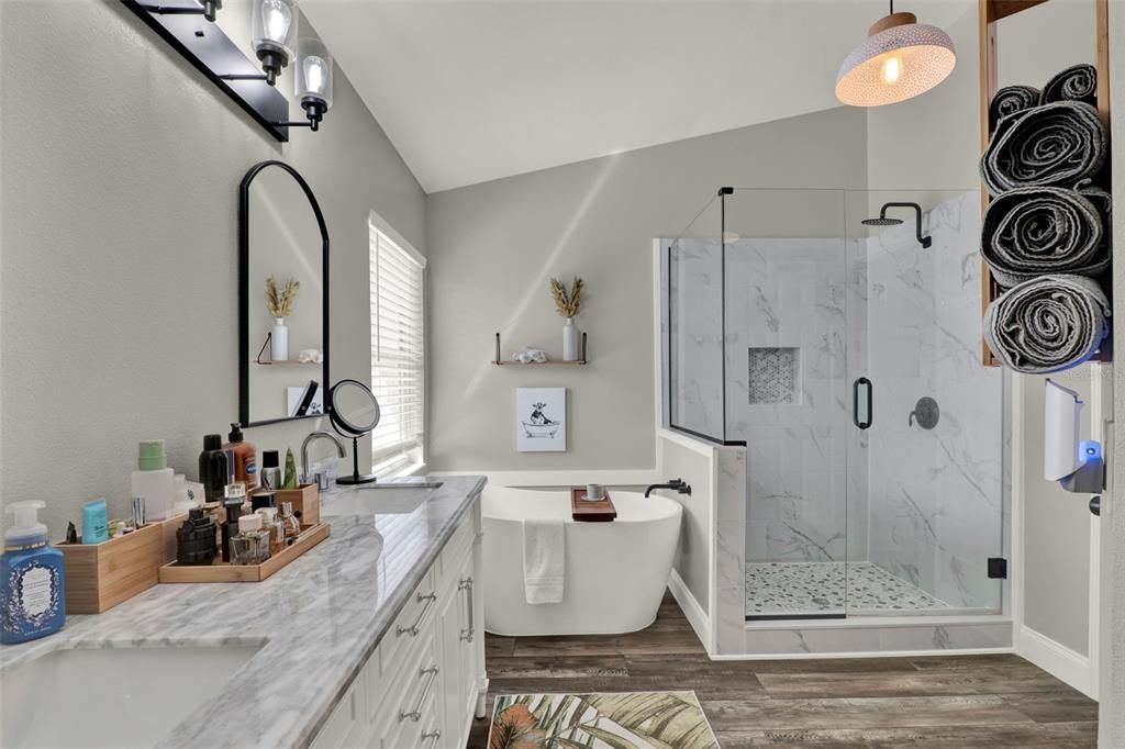 Active With Contract: $450,000 (3 beds, 2 baths, 1745 Square Feet)