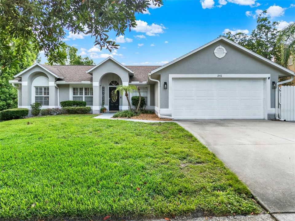 Active With Contract: $450,000 (3 beds, 2 baths, 1745 Square Feet)