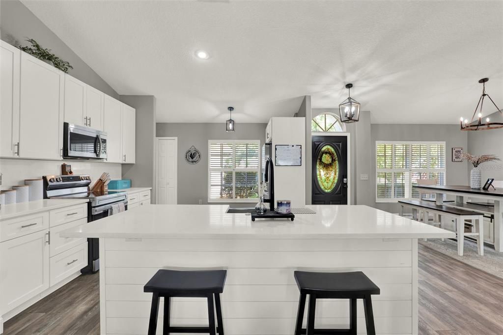 Active With Contract: $450,000 (3 beds, 2 baths, 1745 Square Feet)