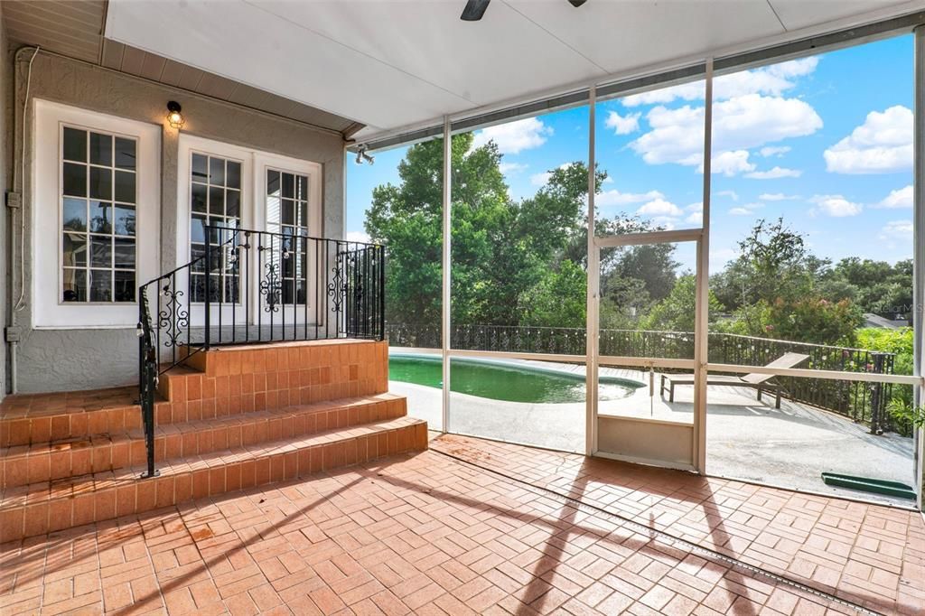 Active With Contract: $450,000 (3 beds, 2 baths, 1745 Square Feet)