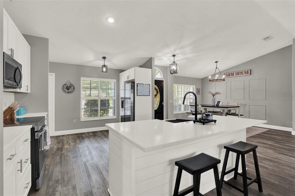 Active With Contract: $450,000 (3 beds, 2 baths, 1745 Square Feet)