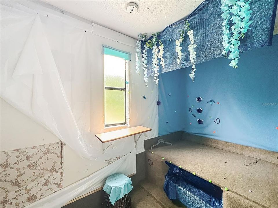 For Sale: $59,999 (3 beds, 2 baths, 784 Square Feet)