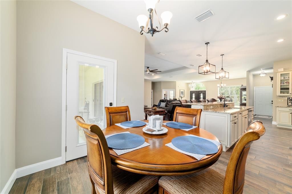 For Sale: $899,995 (3 beds, 2 baths, 2597 Square Feet)