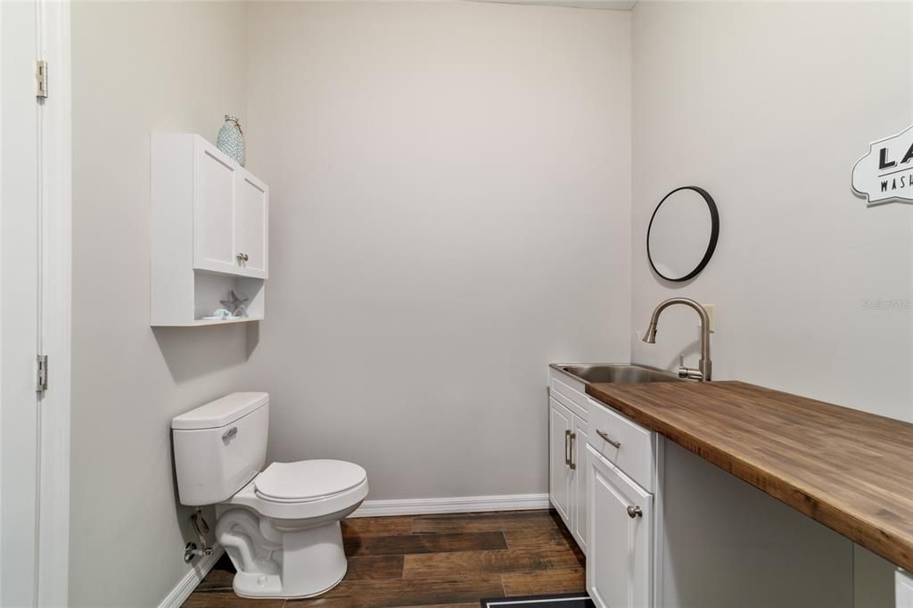 For Sale: $899,995 (3 beds, 2 baths, 2597 Square Feet)