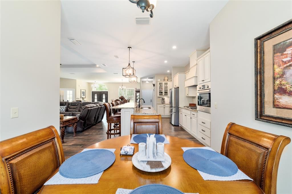 For Sale: $899,995 (3 beds, 2 baths, 2597 Square Feet)