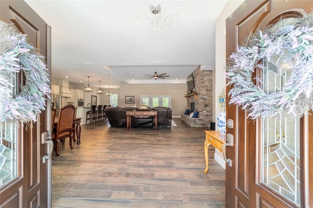 For Sale: $899,995 (3 beds, 2 baths, 2597 Square Feet)