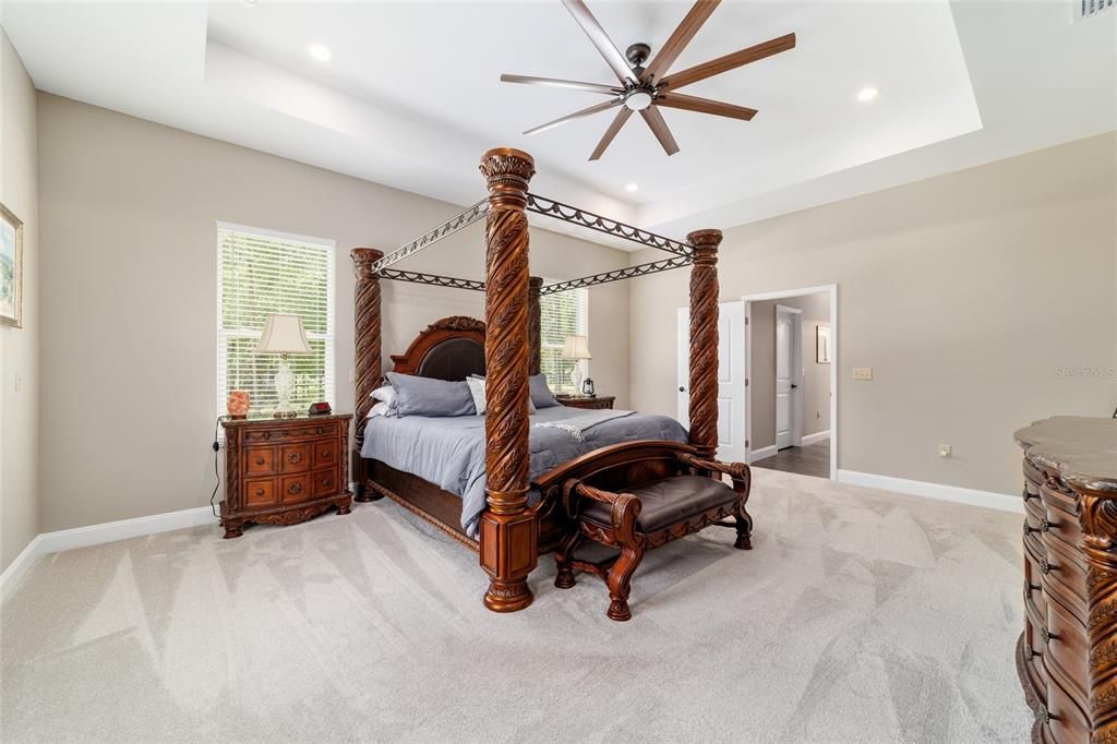 For Sale: $899,995 (3 beds, 2 baths, 2597 Square Feet)