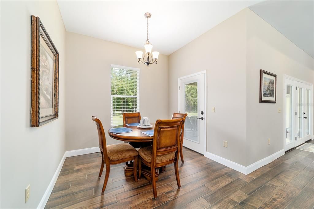 For Sale: $899,995 (3 beds, 2 baths, 2597 Square Feet)