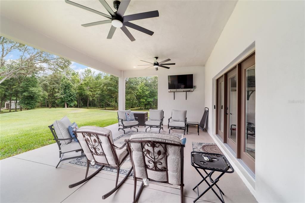 For Sale: $899,995 (3 beds, 2 baths, 2597 Square Feet)