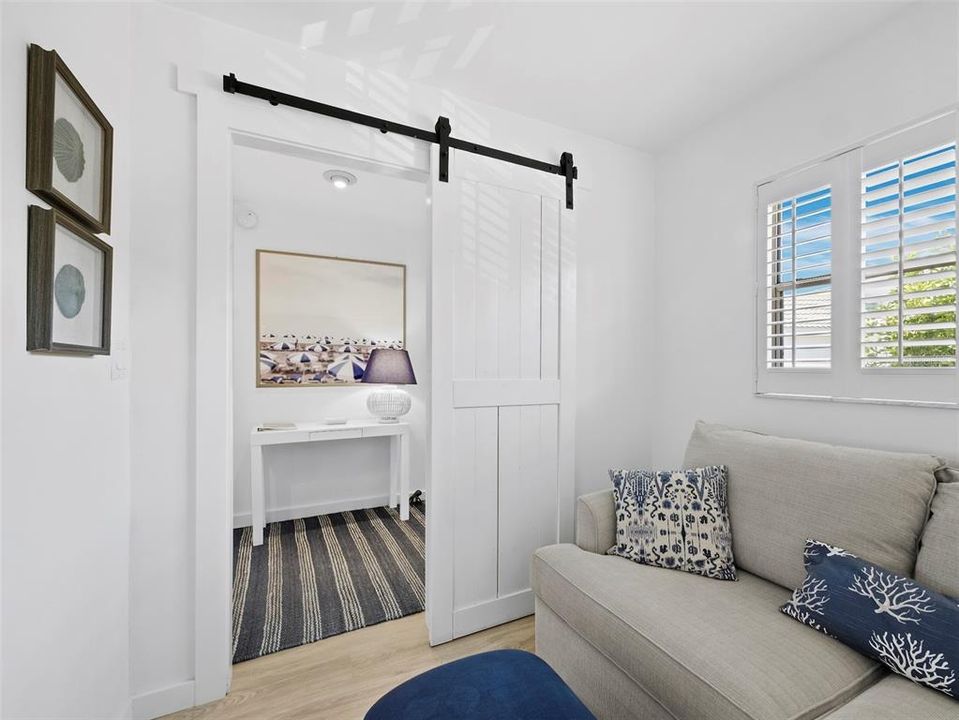 For Sale: $995,000 (2 beds, 2 baths, 1170 Square Feet)