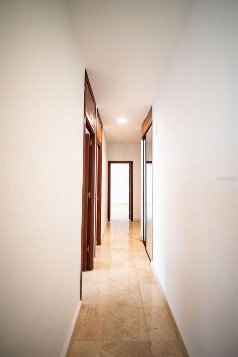 Под контрактом: $520,000 (3 спален, 2 ванн, 2600 Квадратных фут)