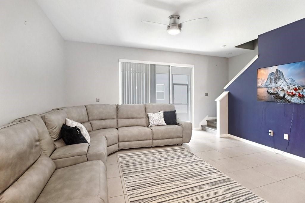 For Sale: $274,999 (3 beds, 2 baths, 1707 Square Feet)