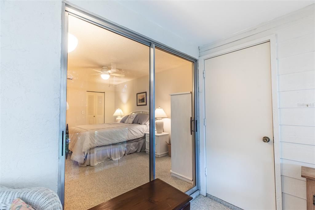 待售: $144,500 (2 贝兹, 2 浴室, 919 平方英尺)