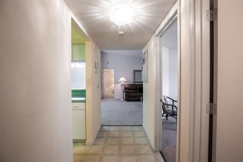 待售: $144,500 (2 贝兹, 2 浴室, 919 平方英尺)