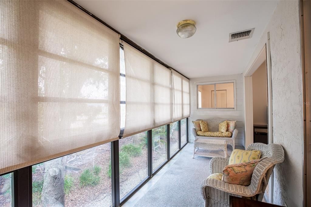 待售: $144,500 (2 贝兹, 2 浴室, 919 平方英尺)