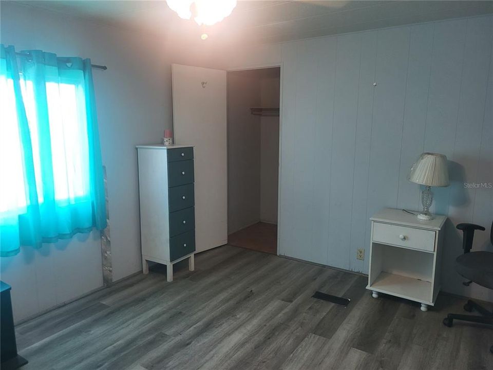 待售: $79,900 (2 贝兹, 2 浴室, 1032 平方英尺)