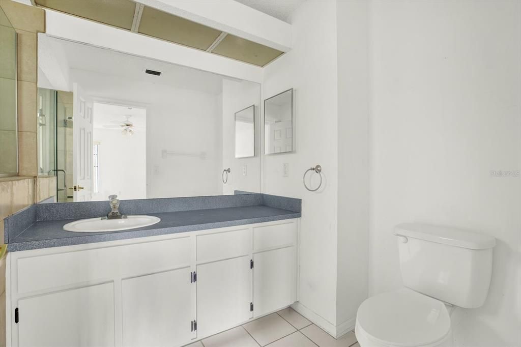 Active With Contract: $175,000 (2 beds, 2 baths, 1318 Square Feet)