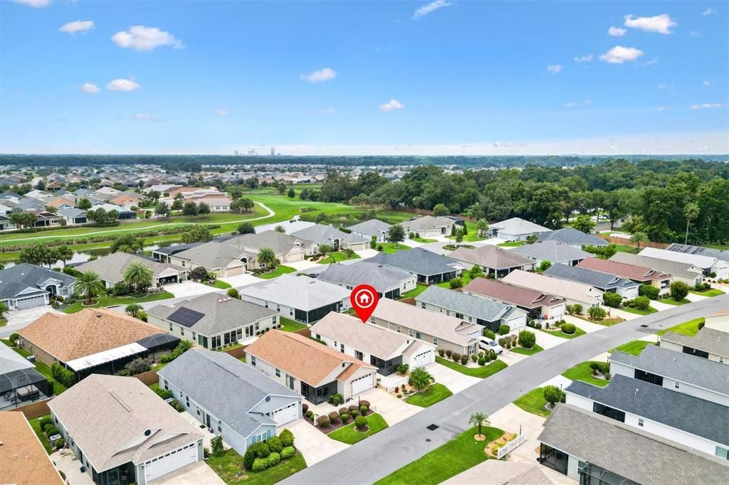 Activo con contrato: $279,000 (2 camas, 2 baños, 1227 Pies cuadrados)