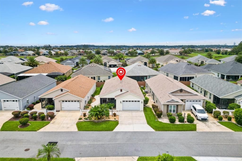 Activo con contrato: $279,000 (2 camas, 2 baños, 1227 Pies cuadrados)