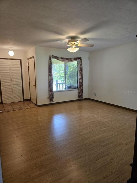 For Sale: $259,000 (3 beds, 2 baths, 1813 Square Feet)