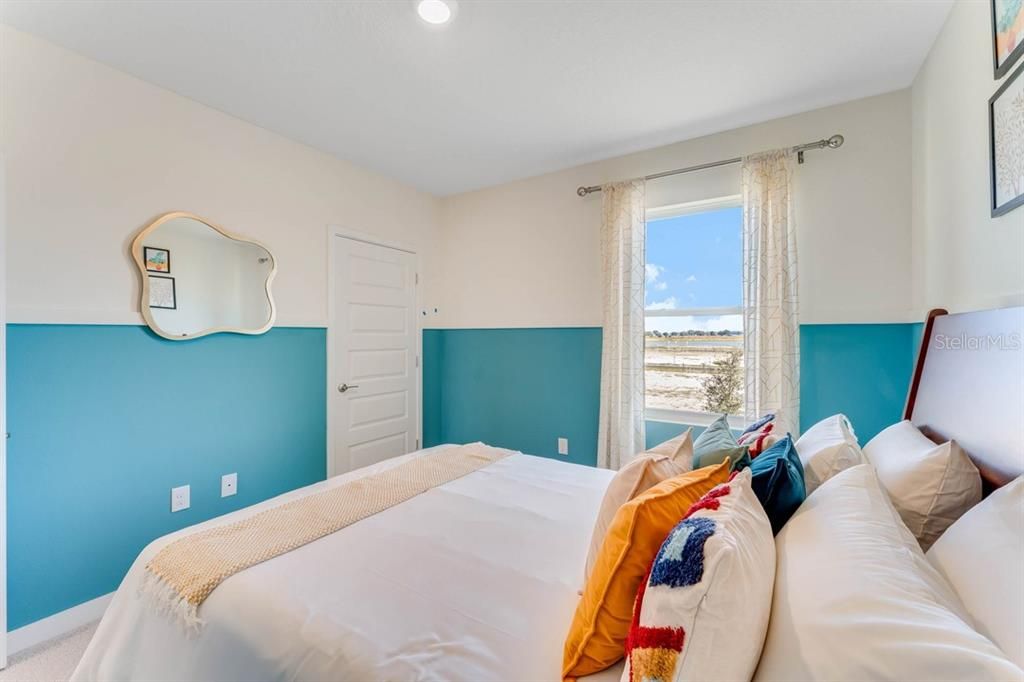 Active With Contract: $465,990 (5 beds, 3 baths, 2601 Square Feet)