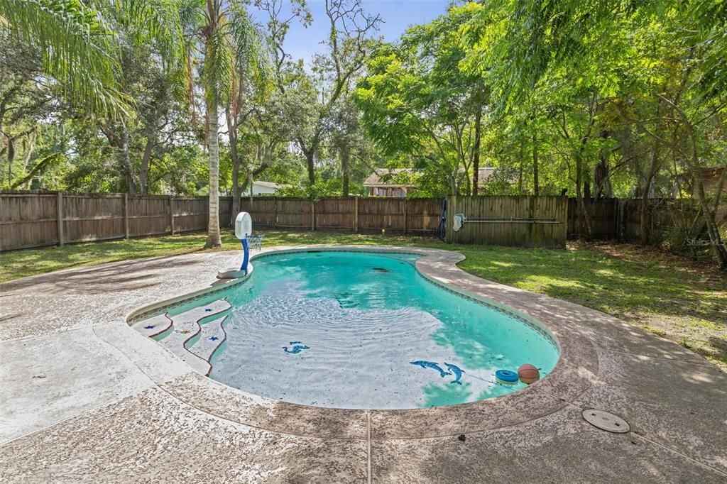 For Sale: $439,000 (4 beds, 2 baths, 1800 Square Feet)