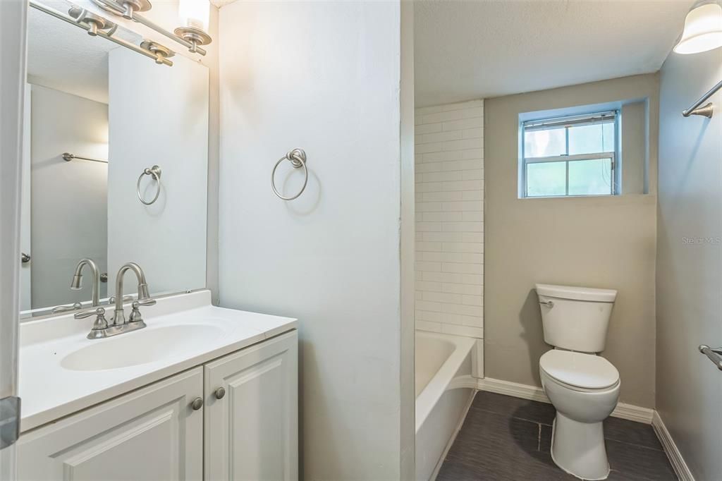 For Sale: $439,000 (4 beds, 2 baths, 1800 Square Feet)