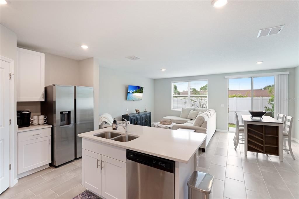 В аренду: $2,500 (3 спален, 2 ванн, 1450 Квадратных фут)