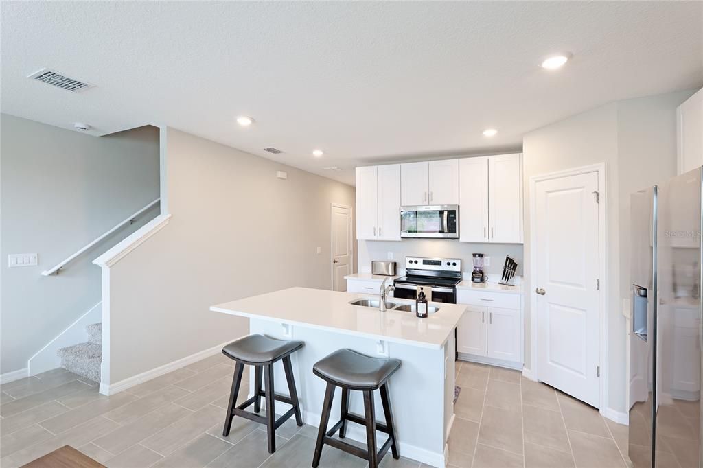 В аренду: $2,500 (3 спален, 2 ванн, 1450 Квадратных фут)