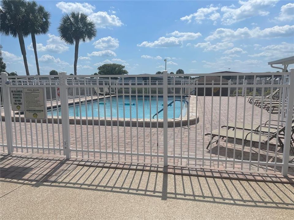 待售: $102,900 (2 贝兹, 2 浴室, 1200 平方英尺)