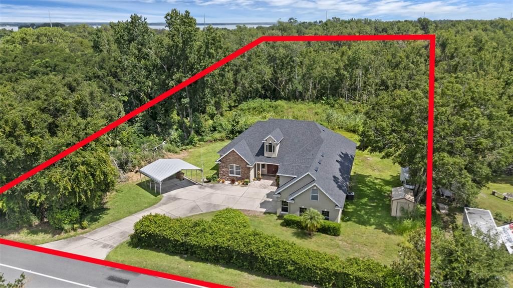 合同活跃: $600,000 (4 贝兹, 4 浴室, 3337 平方英尺)