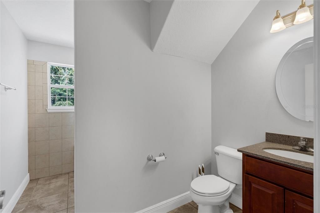 合同活跃: $600,000 (4 贝兹, 4 浴室, 3337 平方英尺)