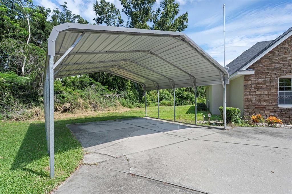 合同活跃: $600,000 (4 贝兹, 4 浴室, 3337 平方英尺)